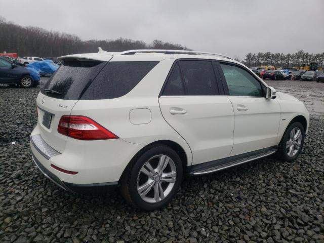 4JGDA5HBXCA007663 - 2012 MERCEDES-BENZ ML 350 4MATIC WHITE photo 3