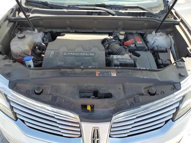 2LMPJ6LR9HBL11459 - 2017 LINCOLN MKX RESERVE أبيض صورة 11