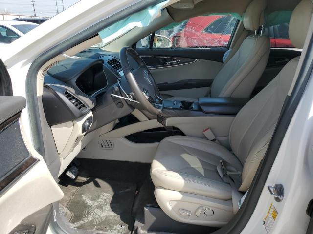 2LMPJ6LR9HBL11459 - 2017 LINCOLN MKX RESERVE أبيض صورة 7