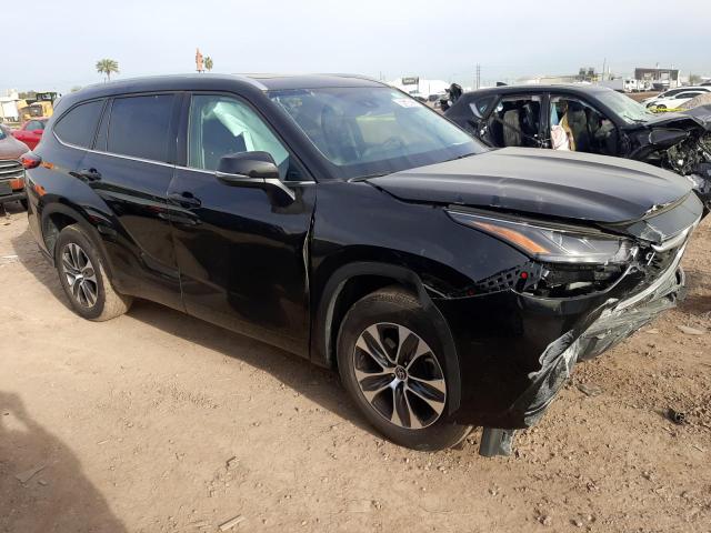 5TDGZRAH2NS554254 - 2022 TOYOTA HIGHLANDER XLE BLACK photo 4