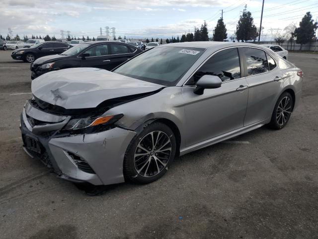 4T1B11HKXKU191127 - 2019 TOYOTA CAMRY L SILVER photo 1