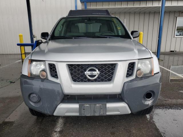 5N1AN0NU5DN819639 - 2013 NISSAN XTERRA X SILVER photo 5