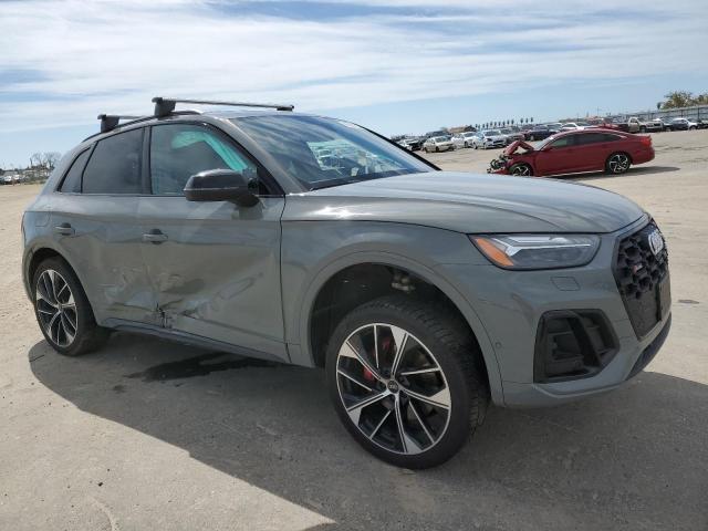 WA1C4AFY4M2018879 - 2021 AUDI SQ5 PRESTIGE GRAY photo 4