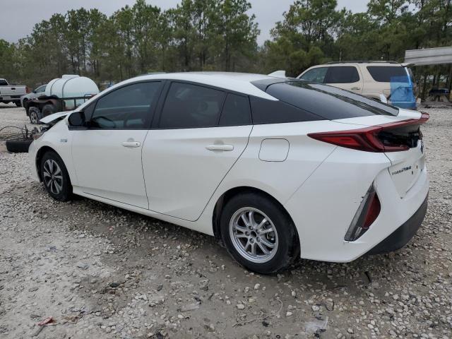 JTDKARFP6H3057909 - 2017 TOYOTA PRIUS PRIM WHITE photo 2