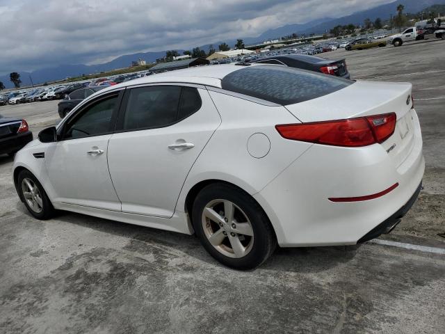 KNAGM4A78F5572030 - 2015 KIA OPTIMA LX WHITE photo 2