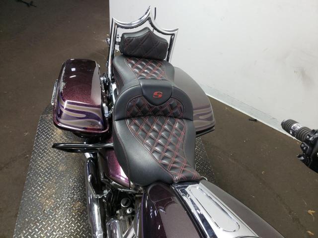 1HD1KTC16HB612173 - 2017 HARLEY-DAVIDSON FLTRXS ROAD GLIDE SPECIAL PURPLE photo 6