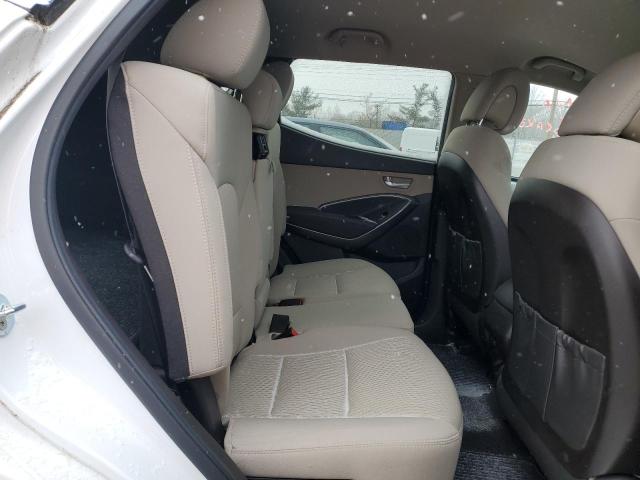 5XYZUDLB2HG423670 - 2017 HYUNDAI SANTA FE S WHITE photo 11