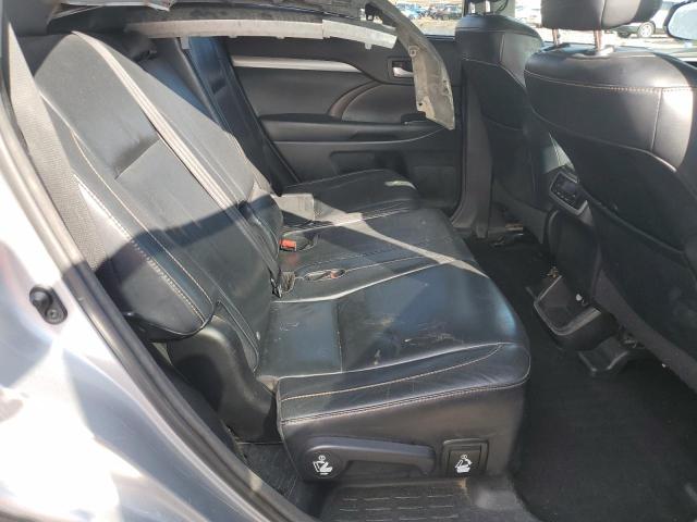 5TDJKRFH7FS174525 - 2015 TOYOTA HIGHLANDER XLE SILVER photo 11