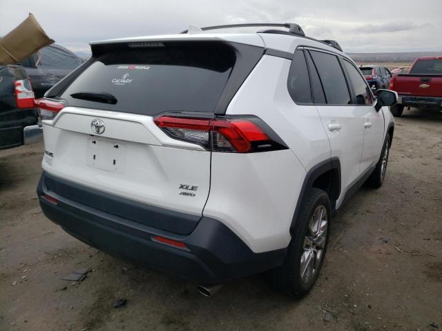 2T3A1RFVXKW080544 - 2019 TOYOTA RAV4 XLE PREMIUM WHITE photo 3