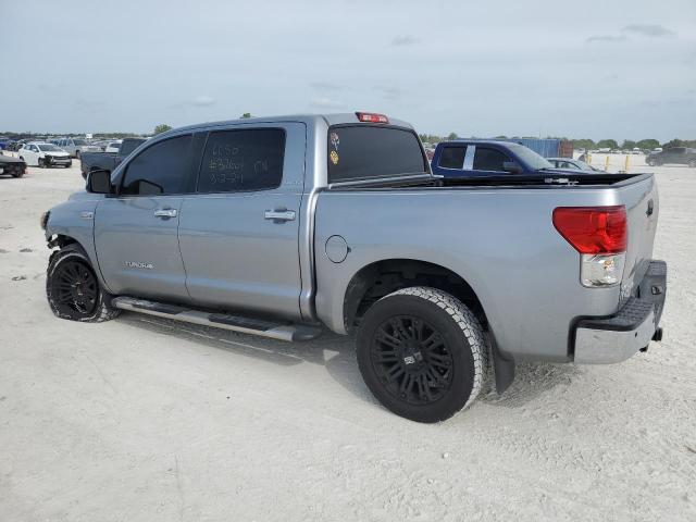 5TFFY5F15DX141627 - 2013 TOYOTA TUNDRA CREWMAX LIMITED SILVER photo 2