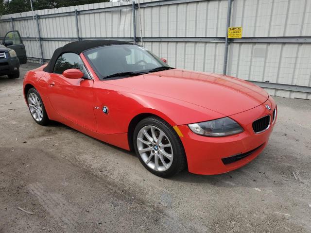 4USBU335X6LW68122 - 2006 BMW Z4 3.0 RED photo 4