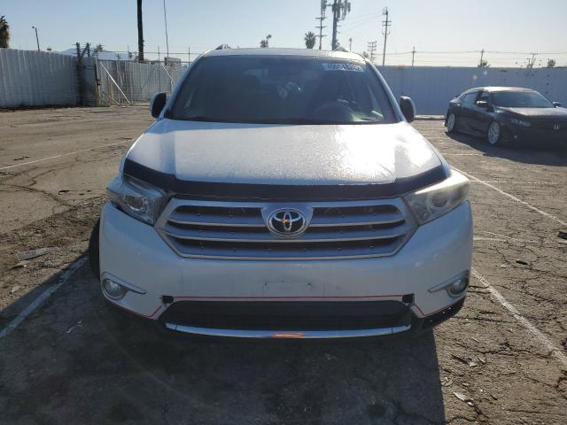 5TDZK3EH1DS094085 - 2013 TOYOTA HIGHLANDER BASE WHITE photo 5