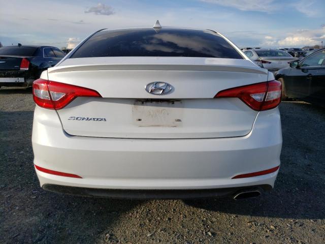 5NPE24AF6GH375527 - 2016 HYUNDAI SONATA SE WHITE photo 6