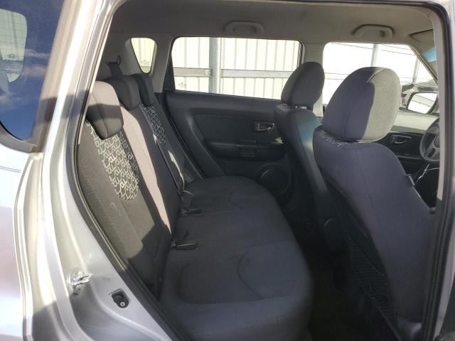 KNDJT2A24A7148443 - 2010 KIA SOUL + SILVER photo 10