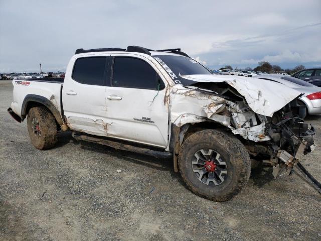 3TMCZ5AN2HM056699 - 2017 TOYOTA TACOMA DOUBLE CAB WHITE photo 4