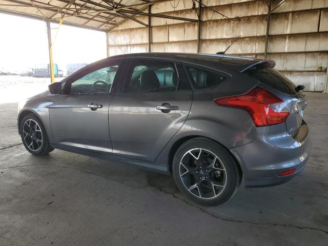 1FADP3K25EL111510 - 2014 FORD FOCUS SE GRAY photo 2