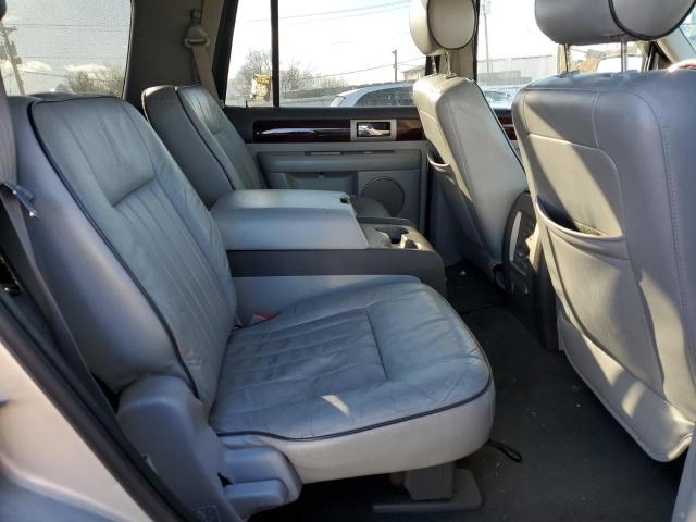 5LMFU28546LJ12469 - 2006 LINCOLN NAVIGATOR GRAY photo 10