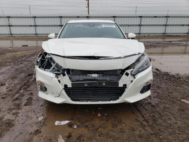 1N4BL4DV3KC154724 - 2019 NISSAN ALTIMA SV WHITE photo 5