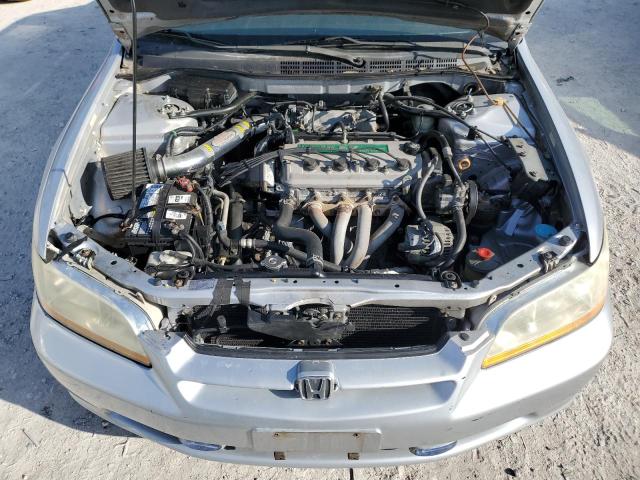 1HGCG6659XA071041 - 1999 HONDA ACCORD LX GRAY photo 11