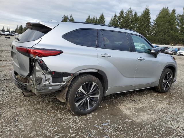 5TDLZRBH0MS154169 - 2021 TOYOTA HIGHLANDER XSE SILVER photo 3