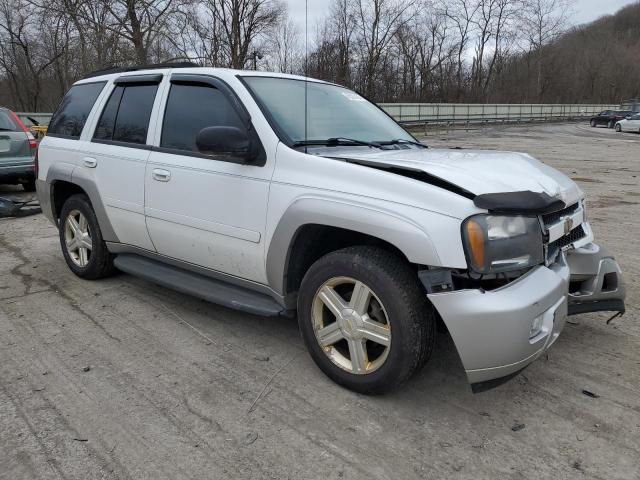 1GNDT13SX72160100 - 2007 CHEVROLET TRAILBLAZE LS WHITE photo 4