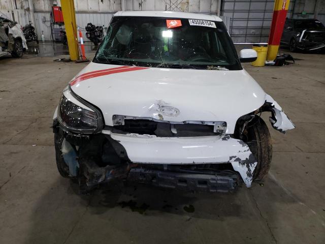 KNDJN2A2XF7215466 - 2015 KIA SOUL WHITE photo 5