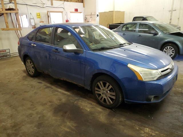 1FAHP3HNXAW154915 - 2010 FORD FOCUS SEL BLUE photo 4