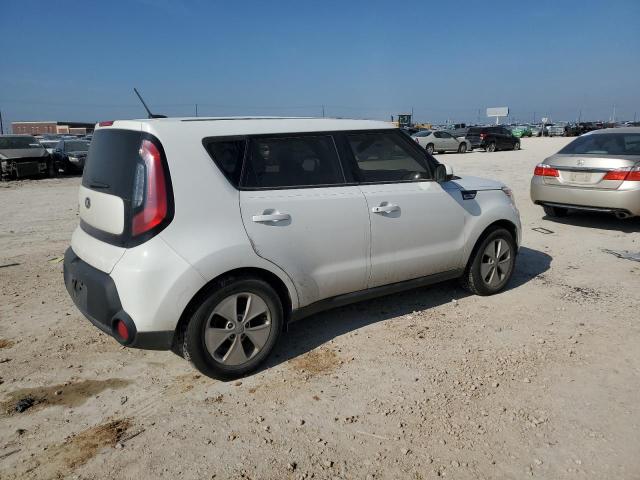 KNDJN2A28G7378375 - 2016 KIA SOUL WHITE photo 3