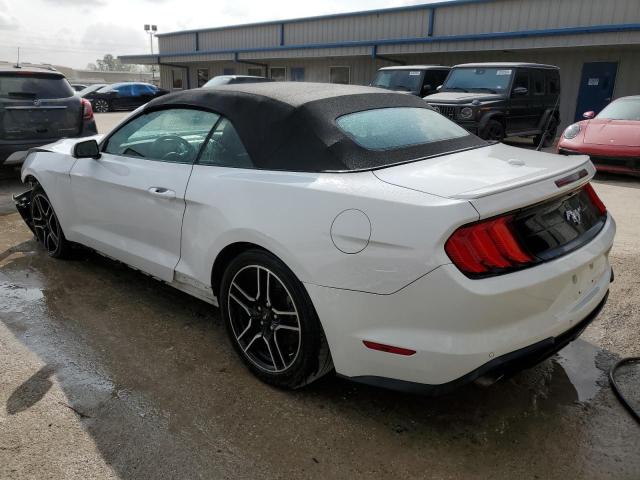 1FATP8UH0N5107668 - 2022 FORD MUSTANG WHITE photo 2