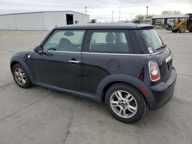 WMWSU3C58DT373102 - 2013 MINI COOPER BLACK photo 2