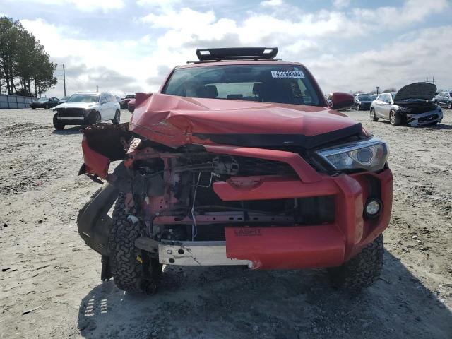 JTEBU5JR4J5567948 - 2018 TOYOTA 4RUNNER SR5/SR5 PREMIUM RED photo 5