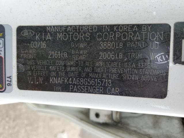 KNAFK4A68G5615713 - 2016 KIA FORTE LX WHITE photo 12