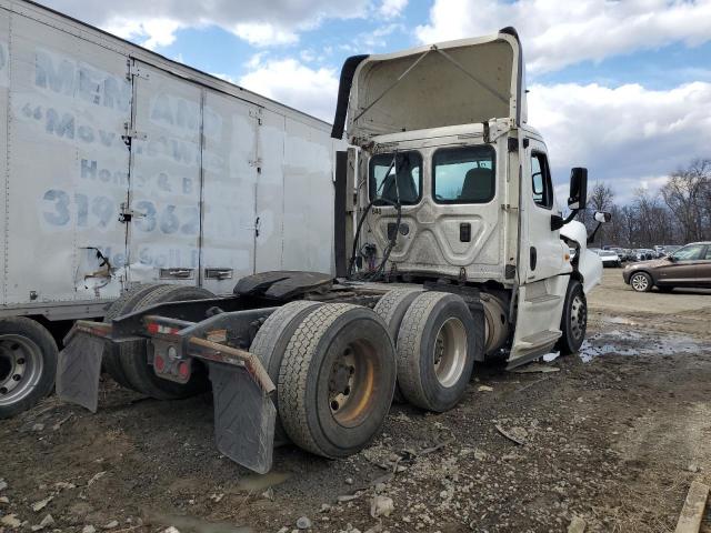 1FUJGED58ELFT1094 - 2014 FREIGHTLINER CASCADIA WHITE photo 4