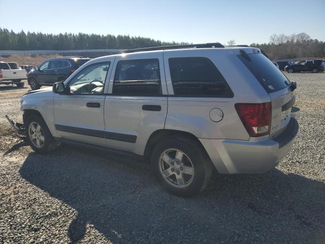 1J4GR48K45C661726 - 2005 JEEP GRAND CHER LAREDO SILVER photo 2