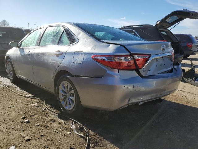 4T1BF1FK1FU104922 - 2015 TOYOTA CAMRY LE SILVER photo 2