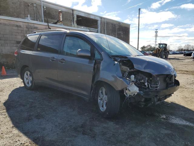 5TDKK3DC8CS177034 - 2012 TOYOTA SIENNA LE GRAY photo 4