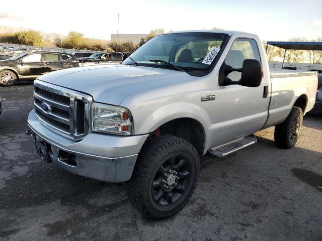 1FTWF31P05EB56622 - 2005 FORD F350 SRW SUPER DUTY SILVER photo 1