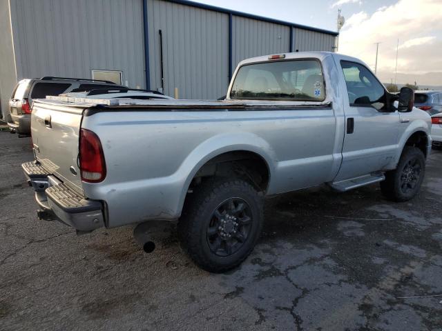 1FTWF31P05EB56622 - 2005 FORD F350 SRW SUPER DUTY SILVER photo 3