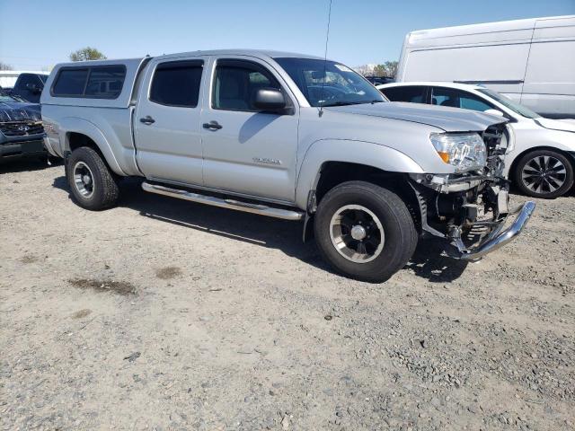 5TEMU52N05Z067068 - 2005 TOYOTA TACOMA DOUBLE CAB LONG BED SILVER photo 4