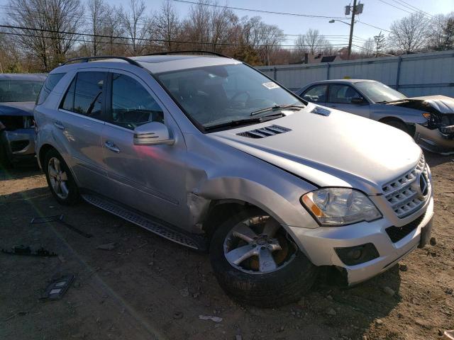 4JGBB8GB0BA687756 - 2011 MERCEDES-BENZ ML 350 4MATIC SILVER photo 4