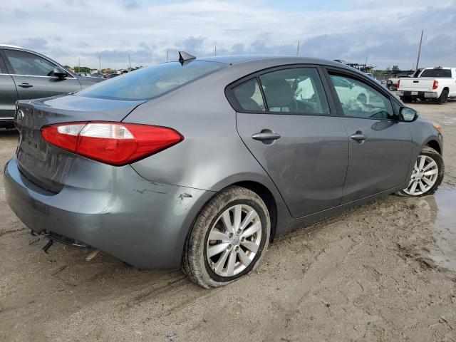 KNAFX4A62G5581284 - 2016 KIA FORTE LX GRAY photo 3