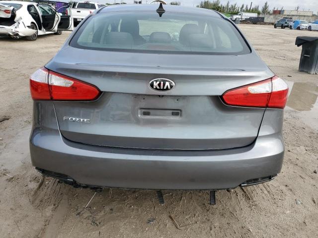 KNAFX4A62G5581284 - 2016 KIA FORTE LX GRAY photo 6