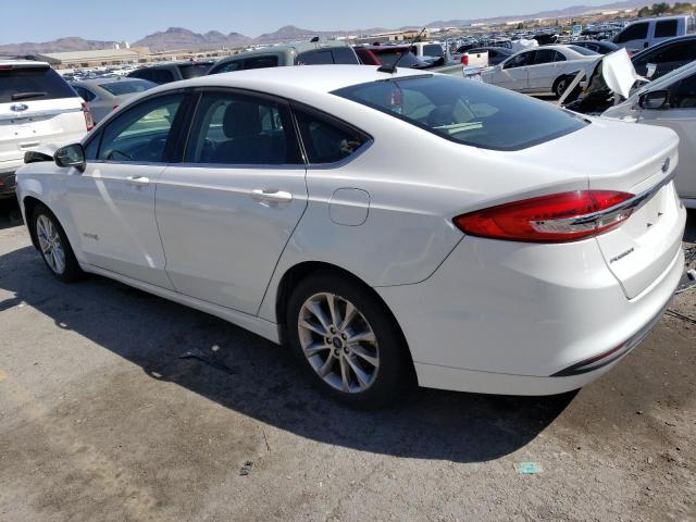 3FA6P0LU7HR387877 - 2017 FORD FUSION SE HYBRID WHITE photo 2