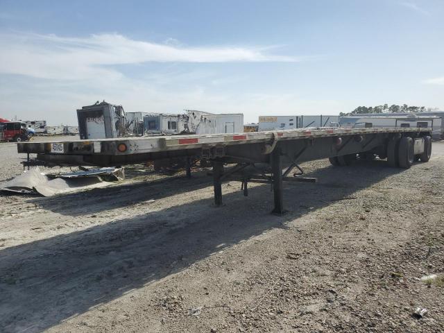 1UYFS24814A304603 - 2004 UTILITY VAN WHITE photo 2