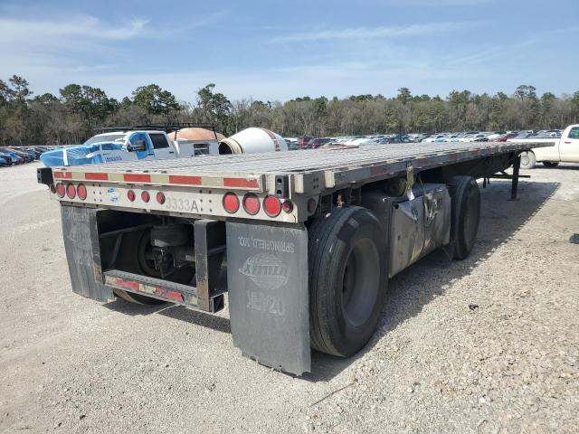 1UYFS24814A304603 - 2004 UTILITY VAN WHITE photo 4