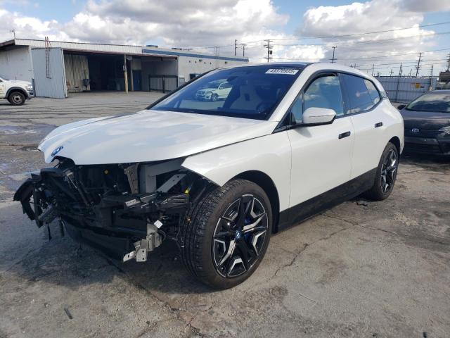 WB523CF07SCT32720 - 2025 BMW IX XDRIVE50 WHITE photo 1
