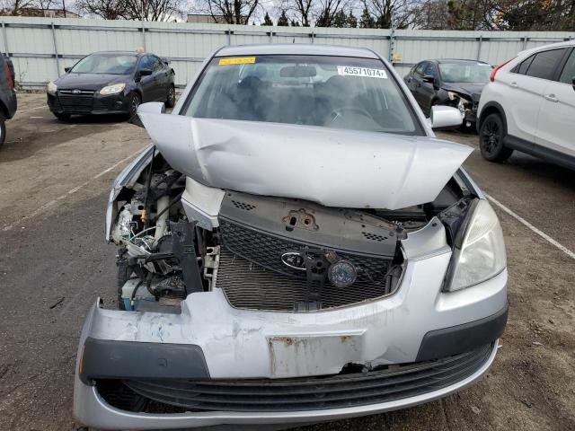 KNADE123686427656 - 2008 KIA RIO BASE SILVER photo 5