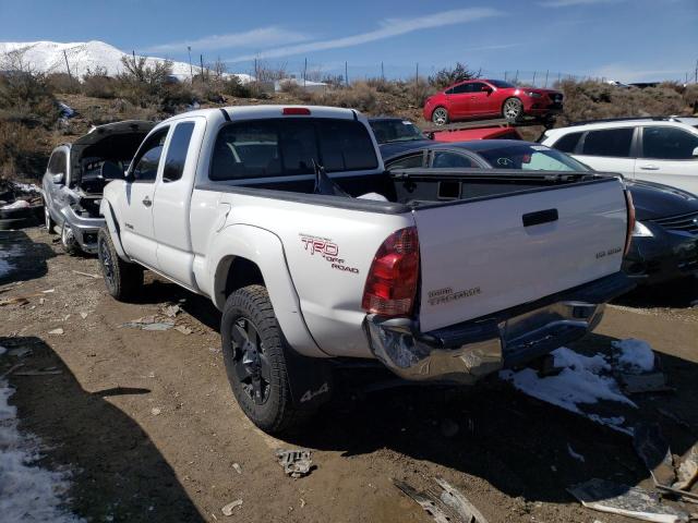 5TEUU42N36Z166138 - 2006 TOYOTA TACOMA ACCESS CAB WHITE photo 2