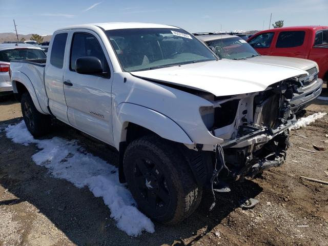 5TEUU42N36Z166138 - 2006 TOYOTA TACOMA ACCESS CAB WHITE photo 4