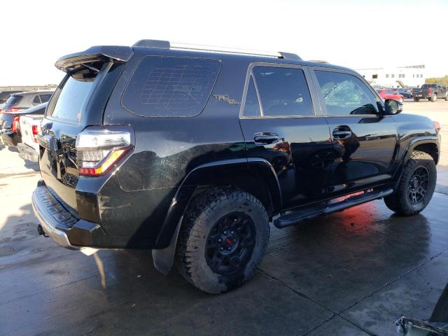 JTEBU5JR8J5507459 - 2018 TOYOTA 4RUNNER SR5/SR5 PREMIUM BLACK photo 3